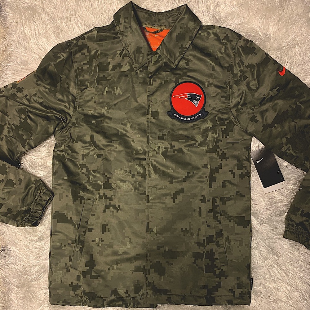 Men’s small Nike Patriots Salute to service jacket